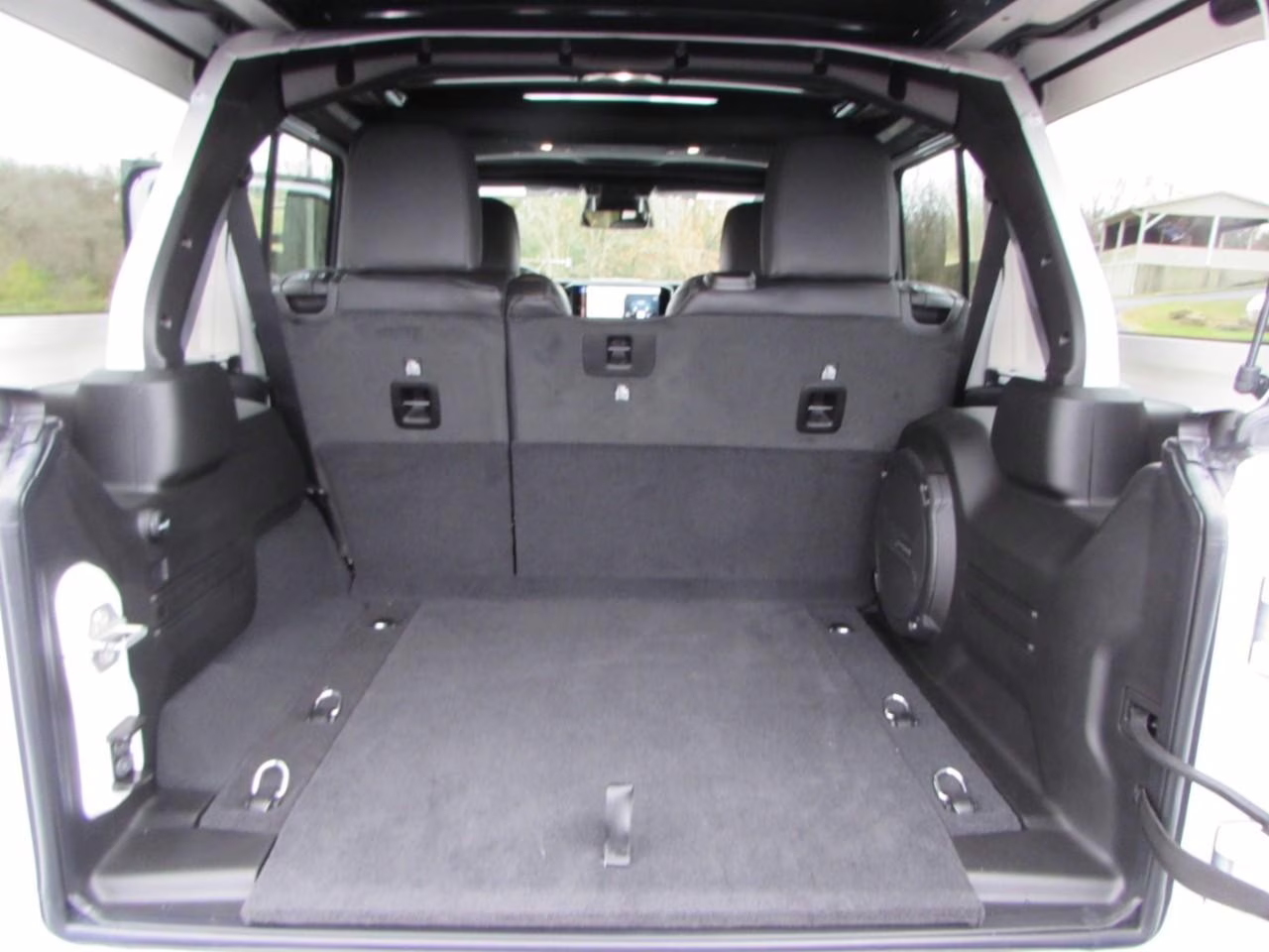 2026 Bright White Clearcoat Jeep Wrangler Sahara 4X4 SUV