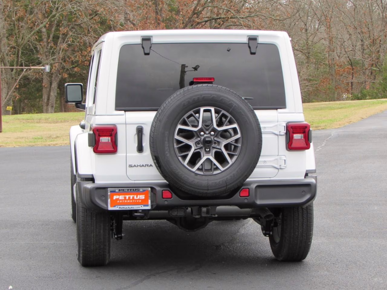 2026 Bright White Clearcoat Jeep Wrangler Sahara 4X4 SUV