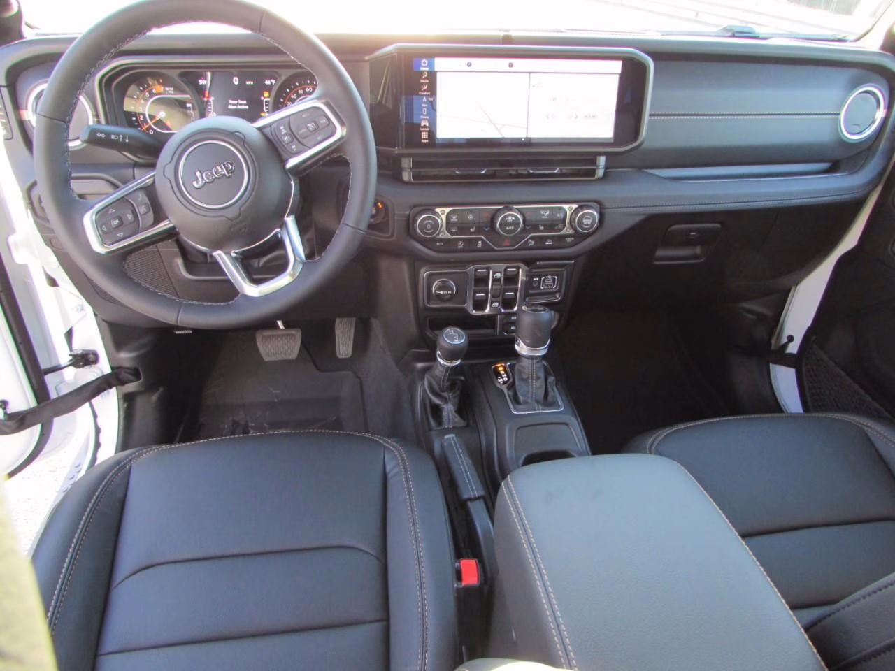 2026 Bright White Clearcoat Jeep Wrangler Sahara 4X4 SUV