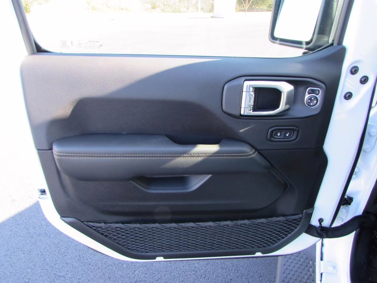 2026 Bright White Clearcoat Jeep Wrangler Sahara 4X4 SUV