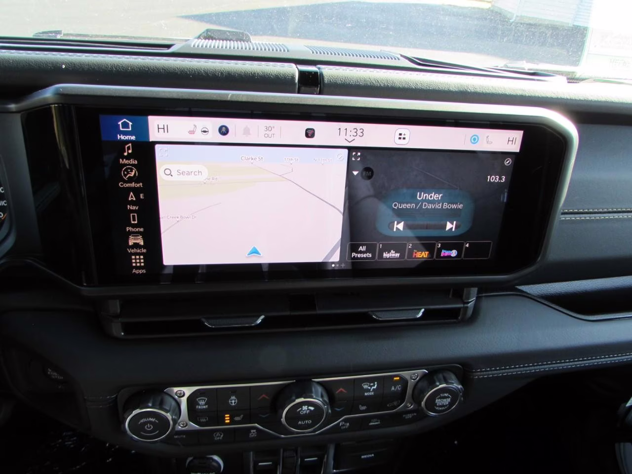 2026 Bright White Clearcoat Jeep Wrangler Sahara 4X4 SUV