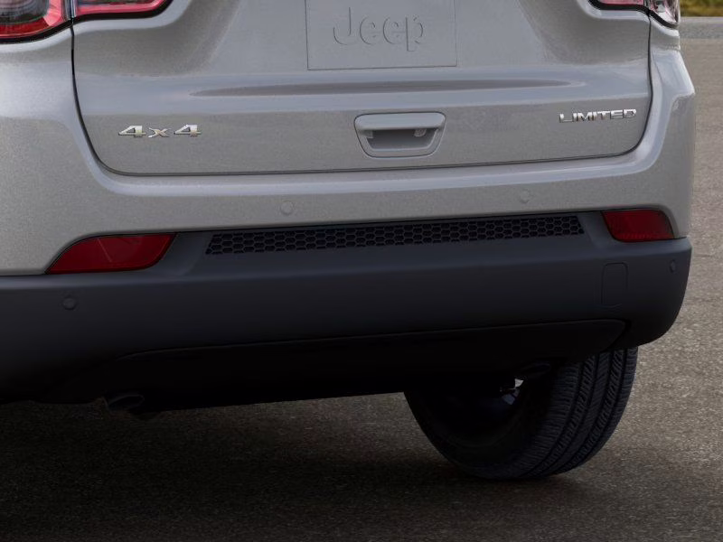 2026 silver zynith metallic clearcoat Jeep Compass Limited 4X4 SUV