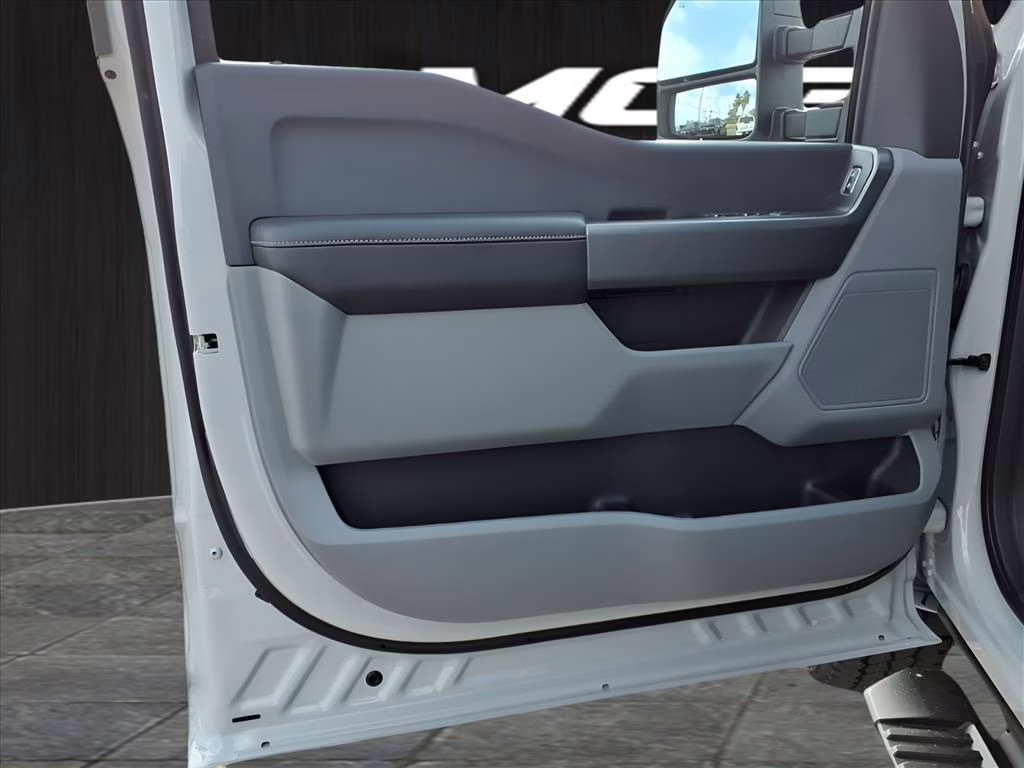 2026 Avalanche Ford Super Duty F-250 SRW XL 4X4 Truck