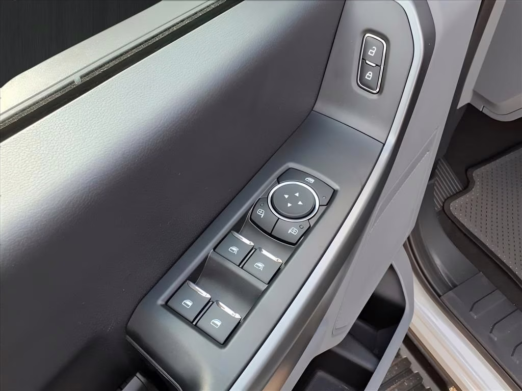 2026 Avalanche Ford Super Duty F-250 SRW XL 4X4 Truck
