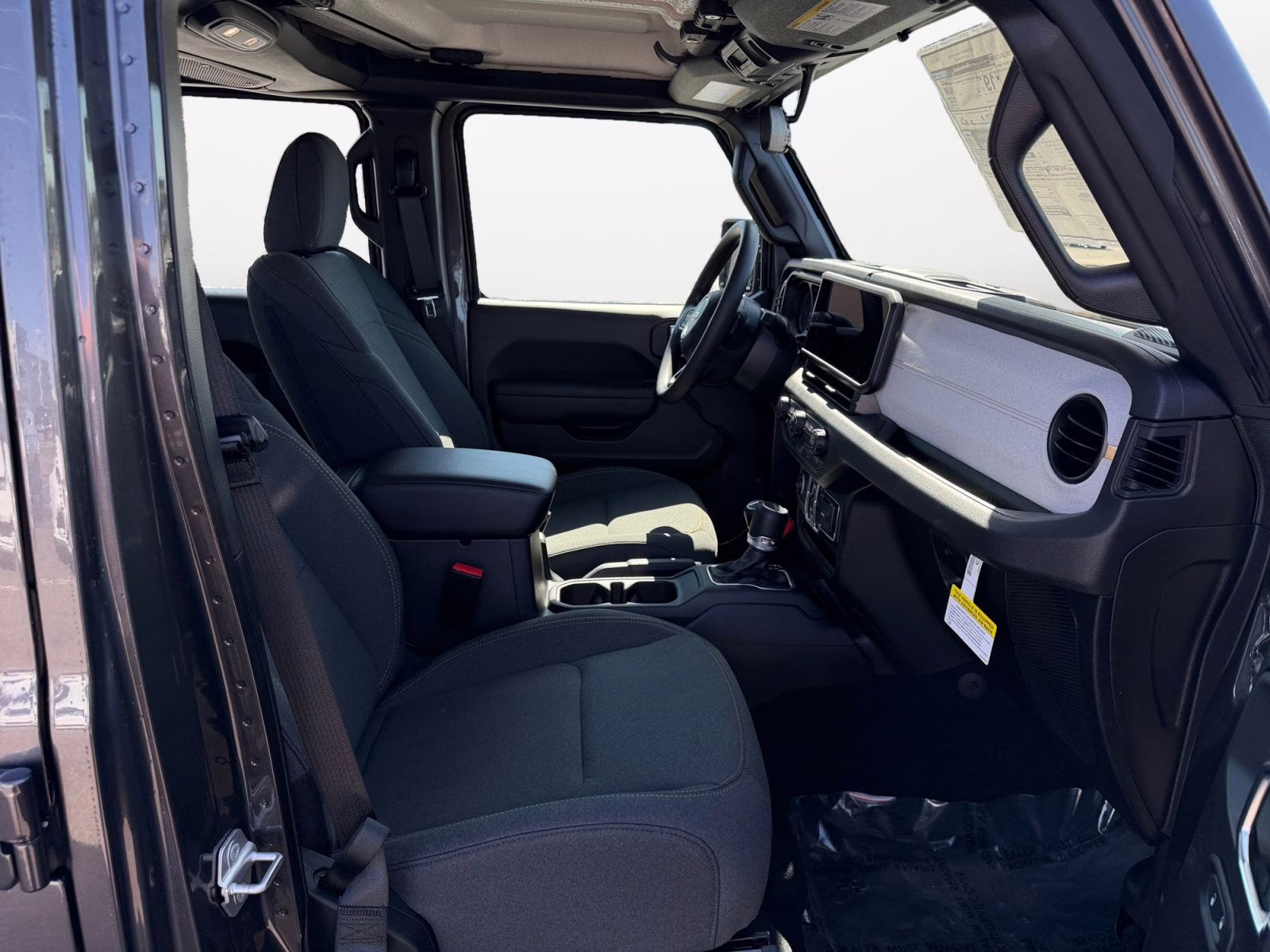 2026 Granite Crystal Metallic Clearcoat Jeep Gladiator Sport 4X4 Truck