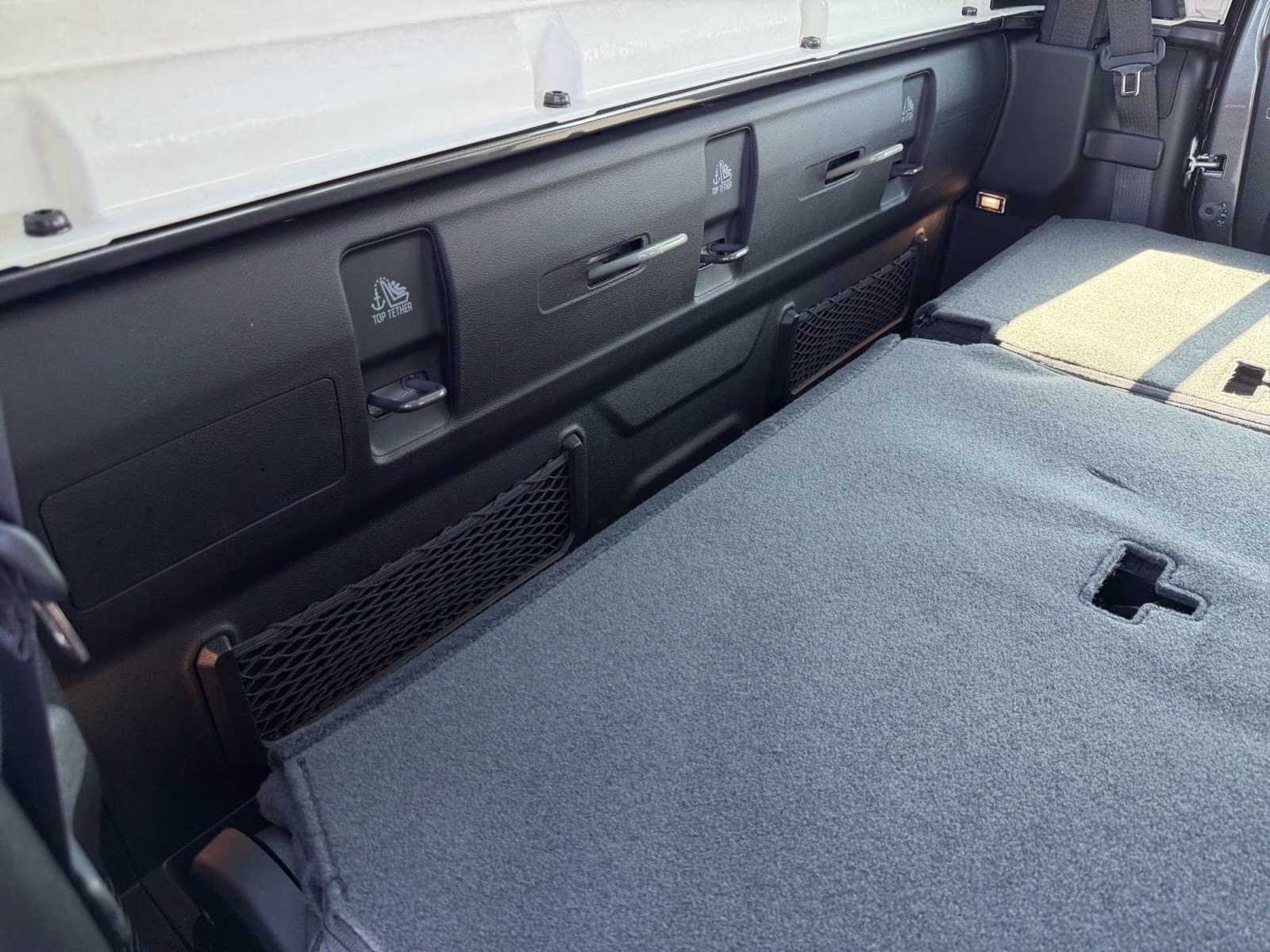 2026 Granite Crystal Metallic Clearcoat Jeep Gladiator Sport 4X4 Truck