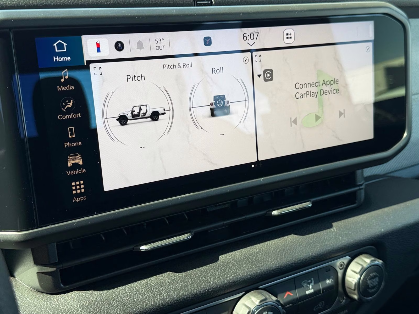 2026 Granite Crystal Metallic Clearcoat Jeep Gladiator Sport 4X4 Truck