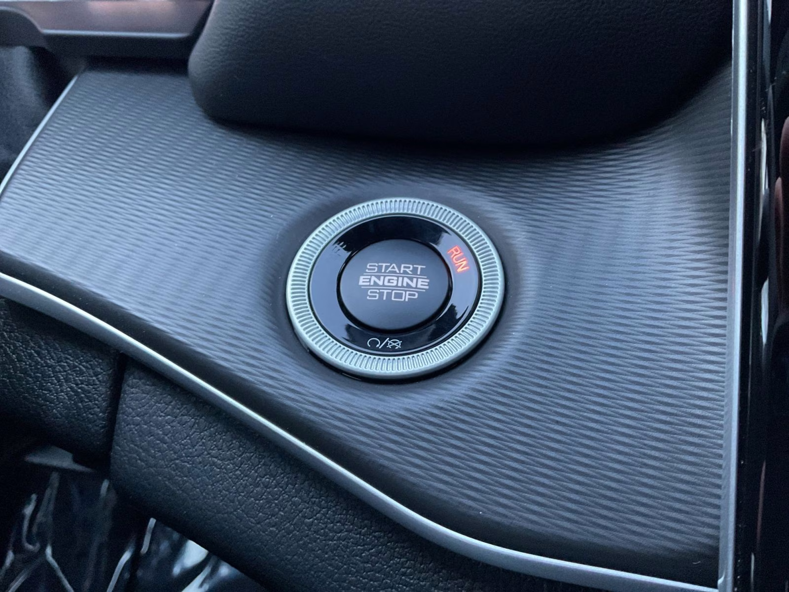 2025 Baltic Gray Metallic Clearcoat Jeep Grand Cherokee Laredo X 4X4 SUV