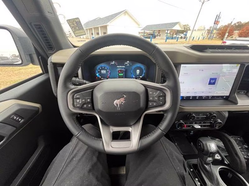2025 Oxford White Ford Bronco Big Bend 4X4 SUV