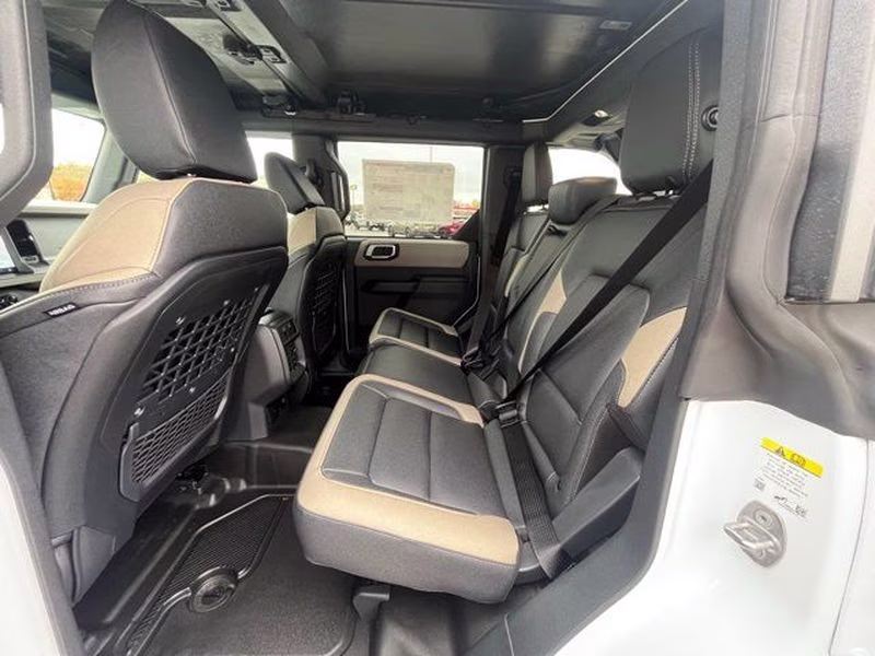 2025 Oxford White Ford Bronco Big Bend 4X4 SUV