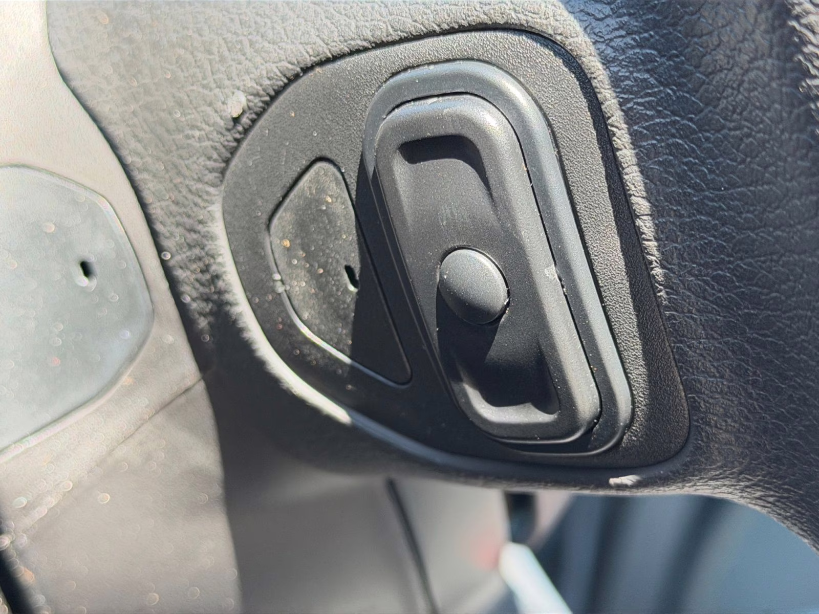 2026 Granite Crystal Metallic Clearcoat Jeep Gladiator Sport 4X4 Truck