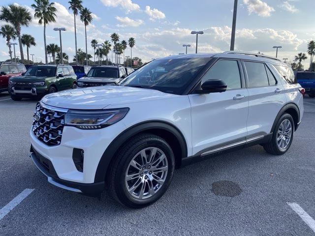 2026 Star White Metallic Tri-Coat Ford Explorer Platinum RWD SUV