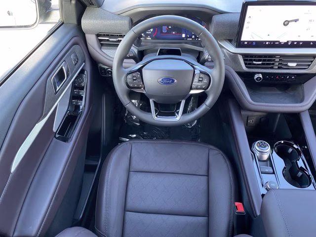 2026 Star White Metallic Tri-Coat Ford Explorer Platinum RWD SUV