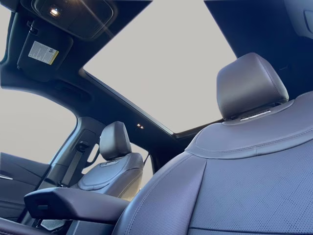 2026 Star White Metallic Tri-Coat Ford Explorer Platinum RWD SUV