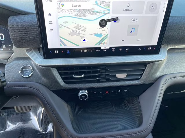 2026 Star White Metallic Tri-Coat Ford Explorer Platinum RWD SUV