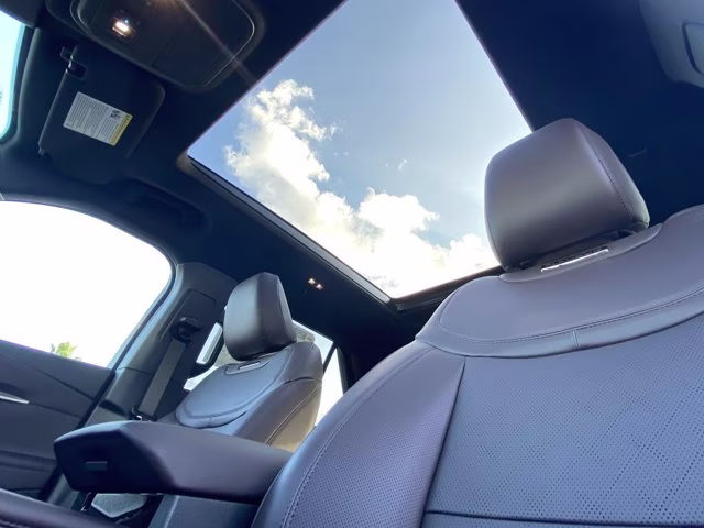 2026 Star White Metallic Tri-Coat Ford Explorer Platinum RWD SUV
