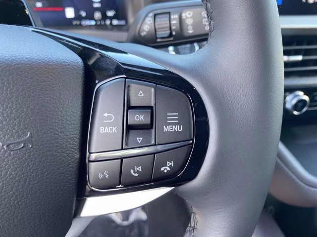 2026 Star White Metallic Tri-Coat Ford Explorer Platinum RWD SUV