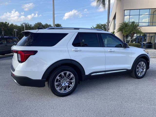 2026 Star White Metallic Tri-Coat Ford Explorer Platinum RWD SUV