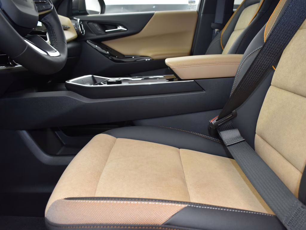 2026 Black Metallic Chevrolet Equinox ACTIV AWD SUV