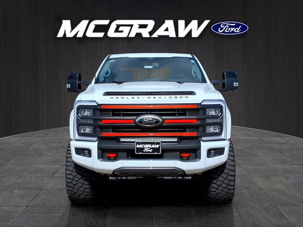 2026 Oxford White Ford Super Duty F-250 SRW Harley Davidson 4X4 Truck