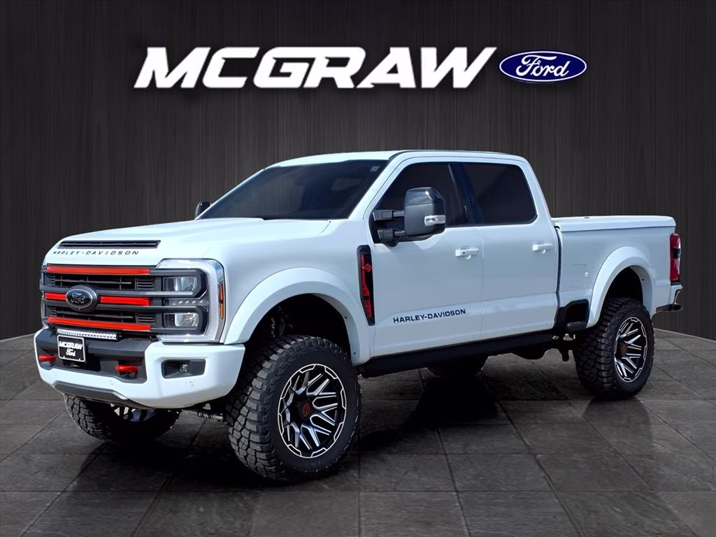 2026 Oxford White Ford Super Duty F-250 SRW LARIAT 4X4 Truck
