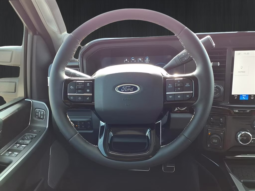 2026 Oxford White Ford Super Duty F-250 SRW LARIAT 4X4 Truck