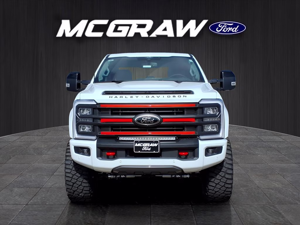 2026 Oxford White Ford Super Duty F-250 SRW LARIAT 4X4 Truck