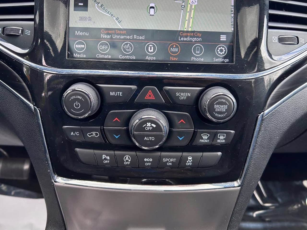 2022 Velvet Red Pearlcoat Jeep Grand Cherokee WK Limited 4X4 SUV