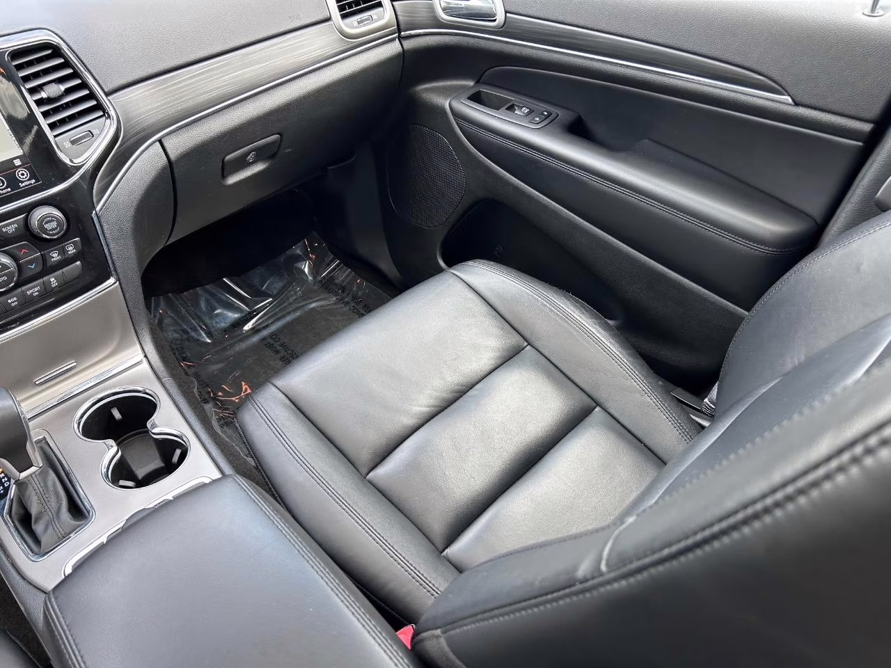 2022 Velvet Red Pearlcoat Jeep Grand Cherokee WK Limited 4X4 SUV