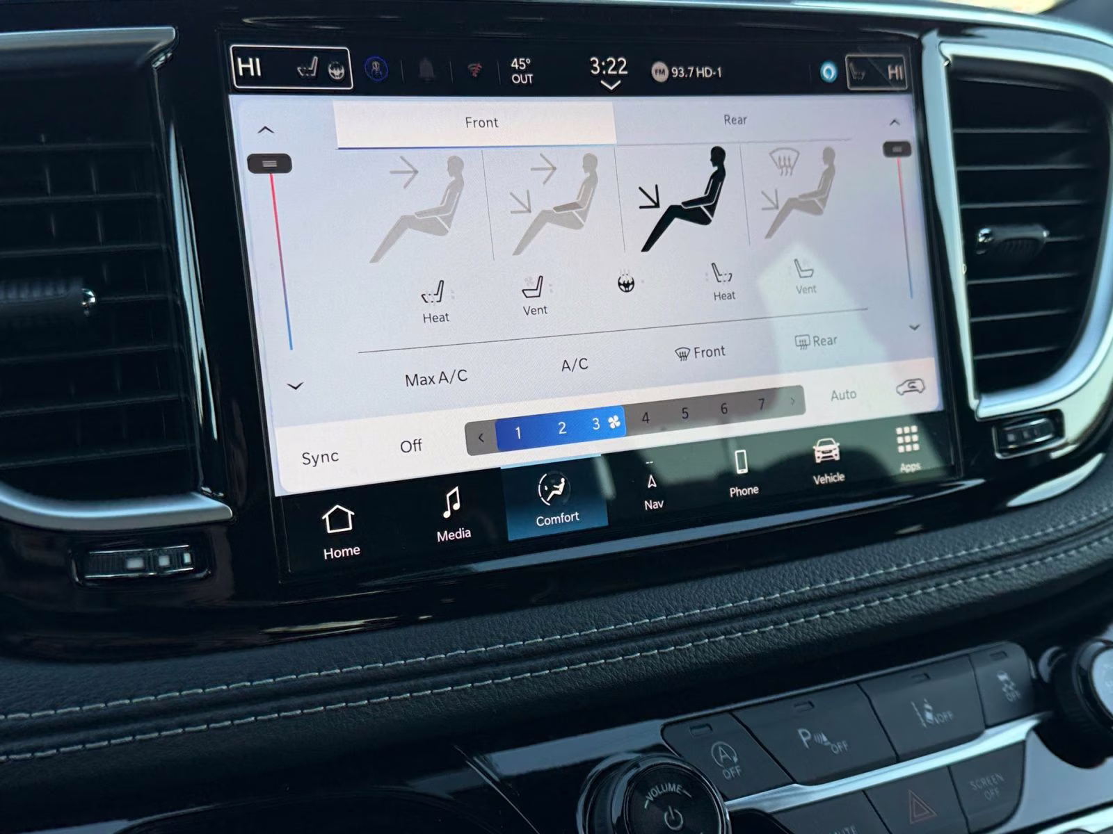 2026 Diamond Black Crystal Pearlcoat Chrysler Pacifica Limited AWD Van