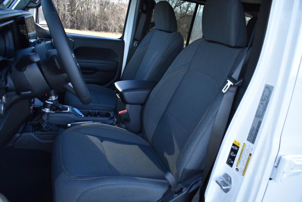 2026 Bright White Clearcoat Jeep Wrangler Willys 4X4 SUV