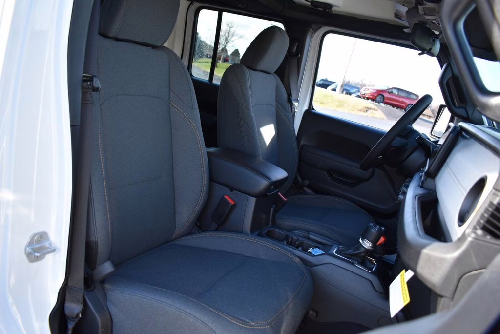 2026 Bright White Clearcoat Jeep Wrangler Willys 4X4 SUV