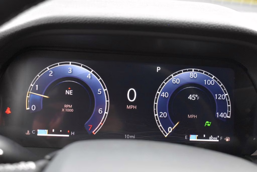 2025 Diamond Black Crystal Pearlcoat Jeep Grand Cherokee Laredo 4X4 SUV