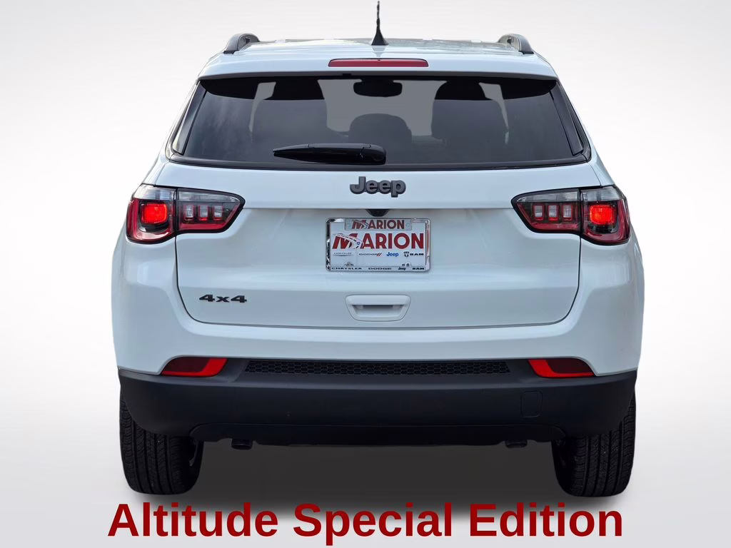 2026 Bright White Clearcoat Jeep Compass Latitude 4X4 SUV