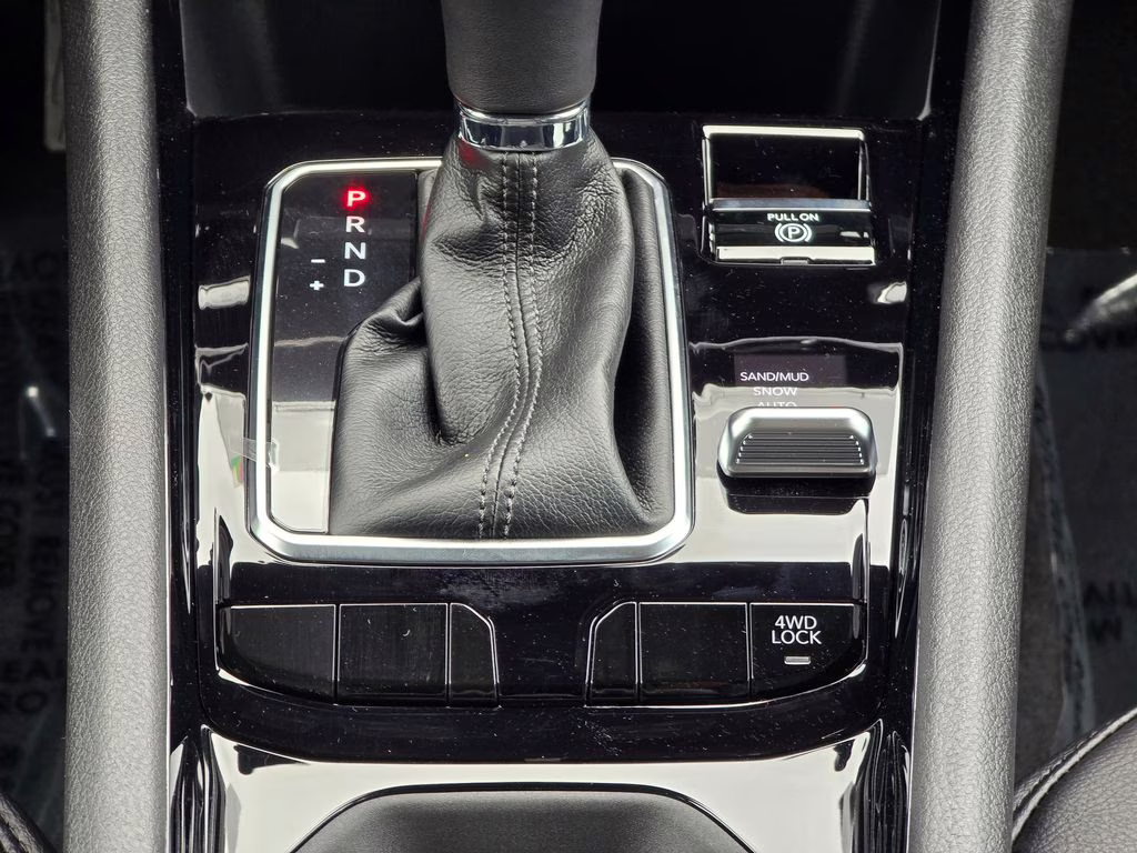 2026 Bright White Clearcoat Jeep Compass Latitude 4X4 SUV