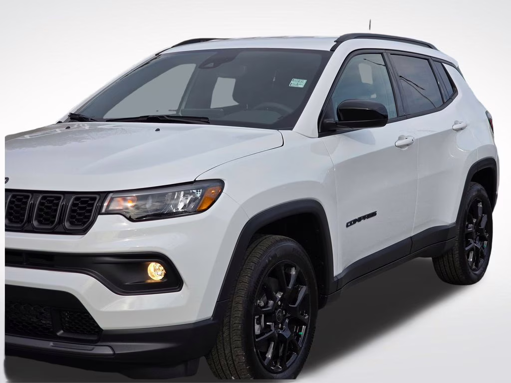2026 Bright White Clearcoat Jeep Compass Latitude 4X4 SUV