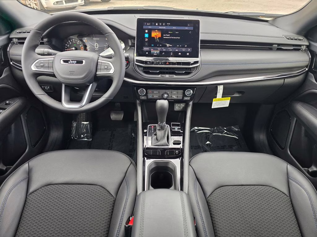 2026 Bright White Clearcoat Jeep Compass Latitude 4X4 SUV