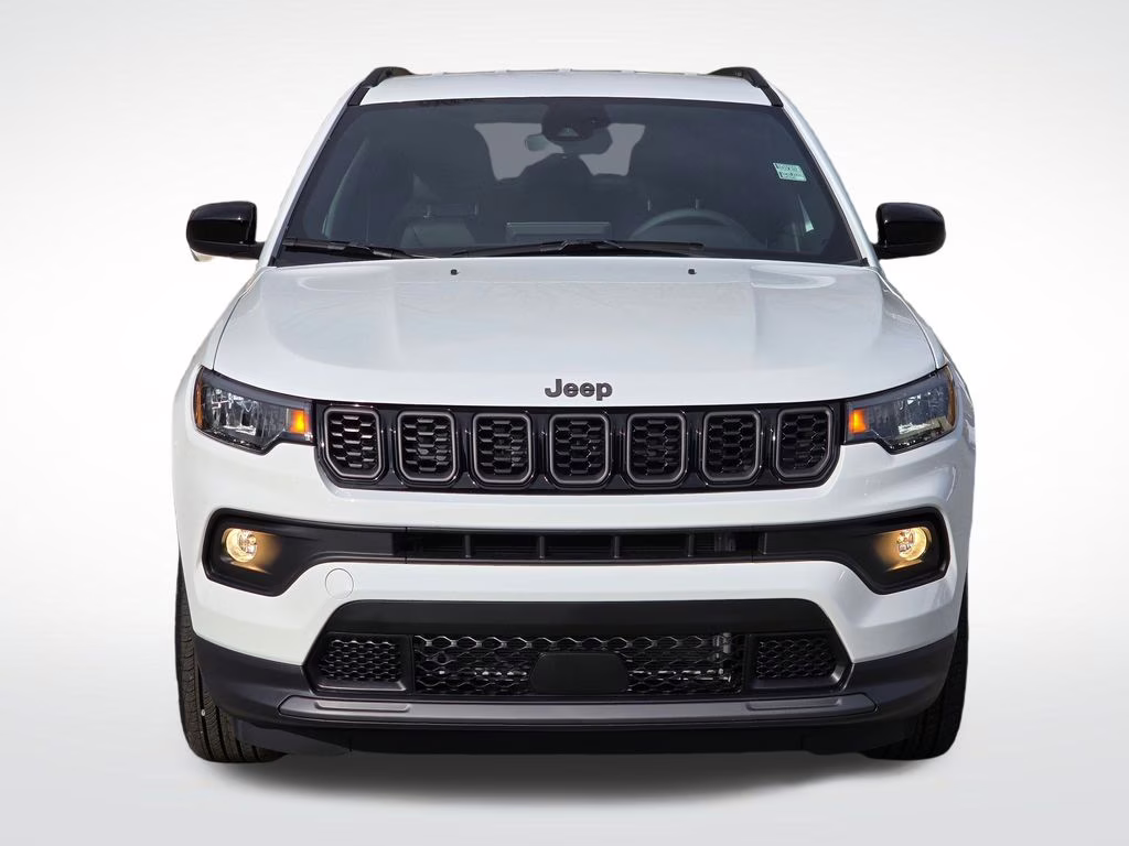 2026 Bright White Clearcoat Jeep Compass Latitude 4X4 SUV