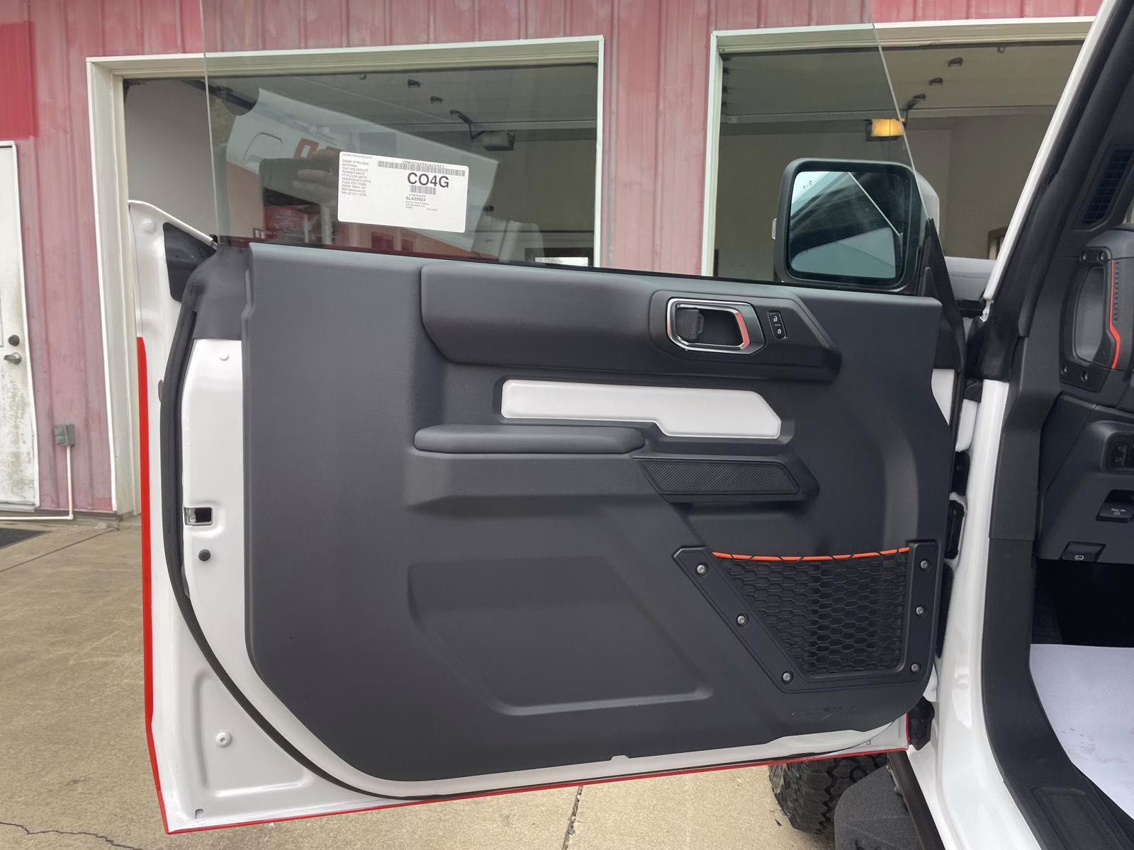 2025 Oxford White Ford Bronco Stroppe Edition 4X4 SUV