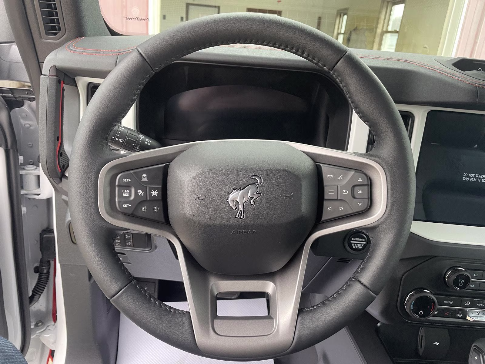 2025 Oxford White Ford Bronco Stroppe Edition 4X4 SUV