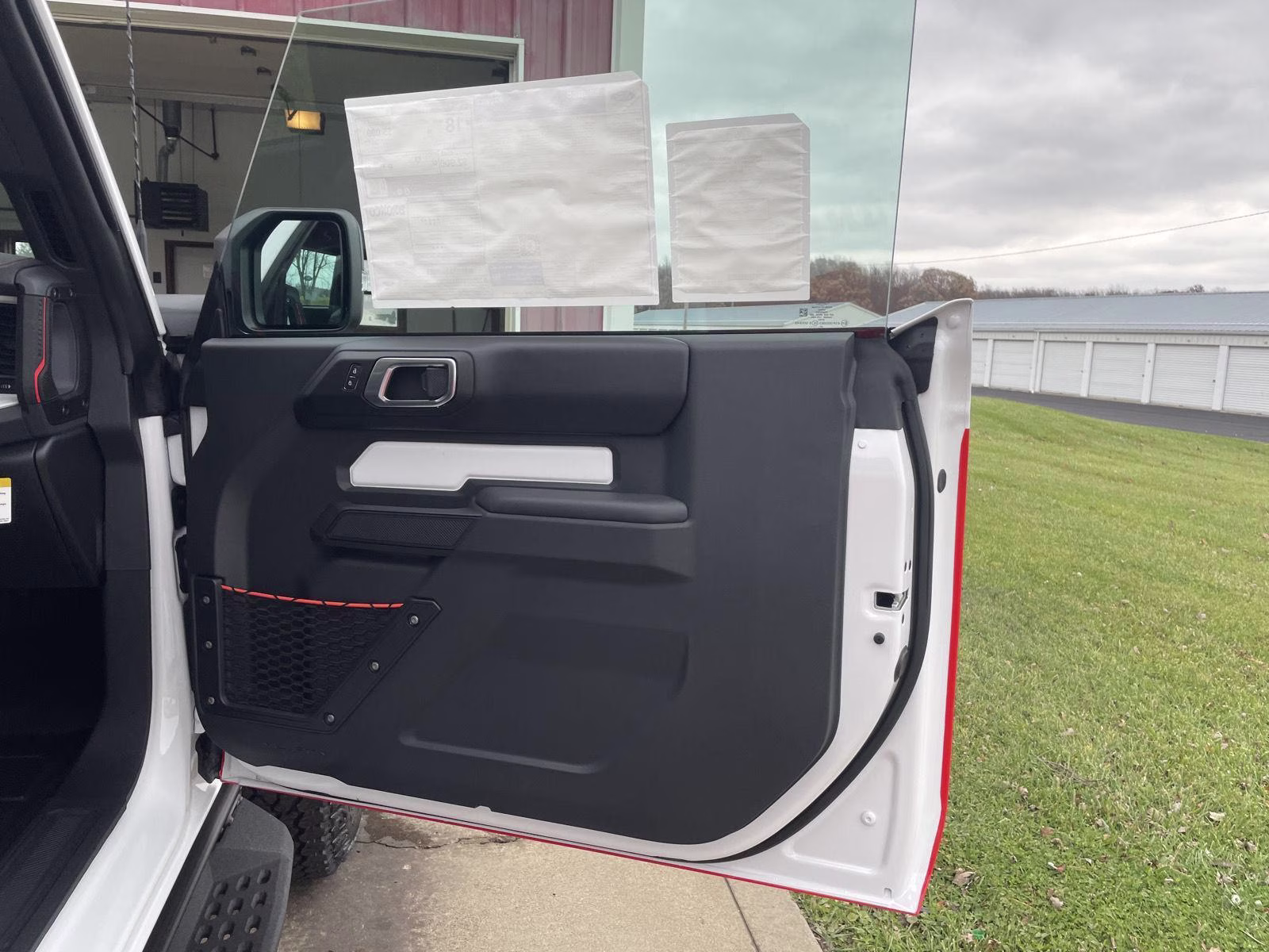2025 Oxford White Ford Bronco Stroppe Edition 4X4 SUV