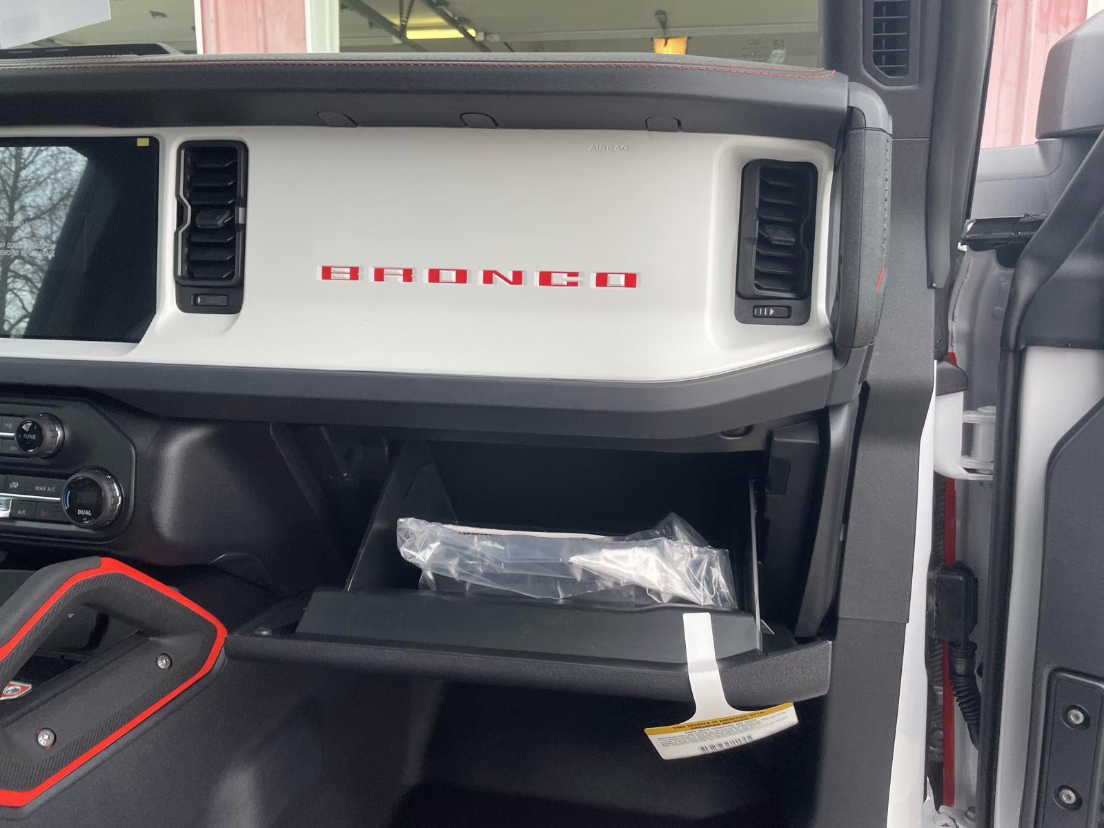 2025 Oxford White Ford Bronco Stroppe Edition 4X4 SUV