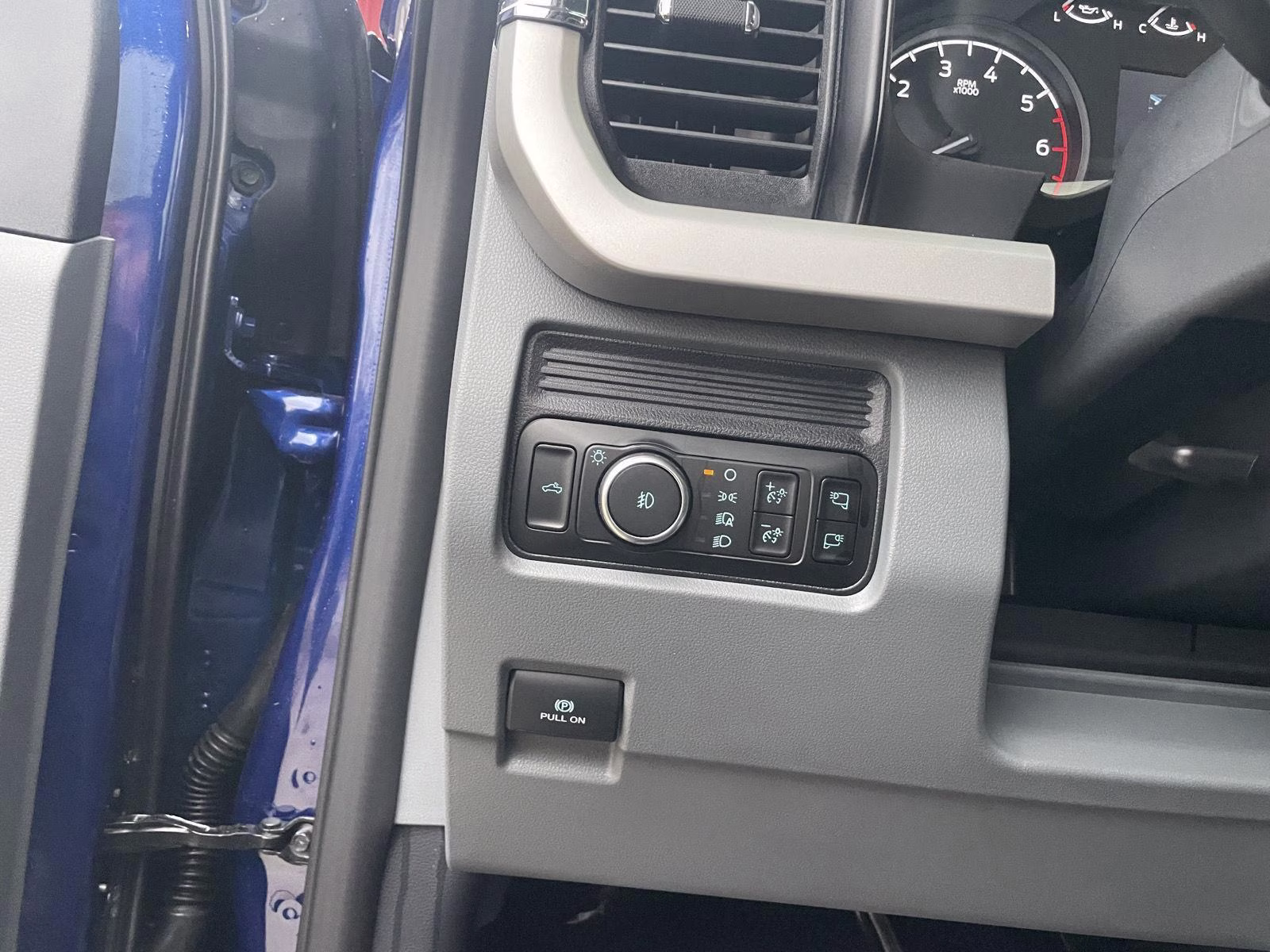 2026 Argon Blue Metallic Ford Super Duty F-350 DRW XLT 4X4 Truck