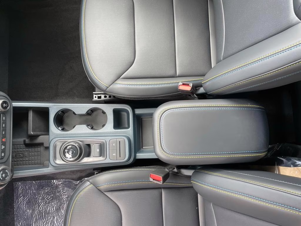 2025 Oxford White Ford Maverick Lobo AWD Truck