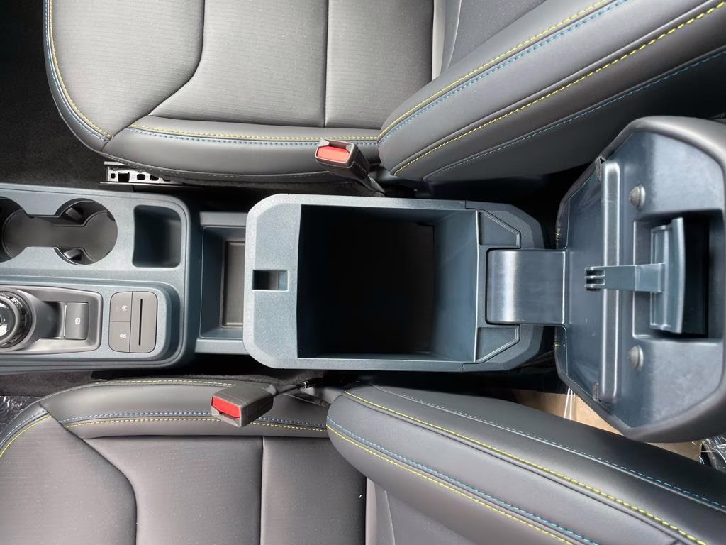 2025 Oxford White Ford Maverick Lobo AWD Truck