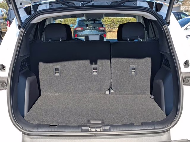 2026 Oxford White Ford Escape Active FWD SUV