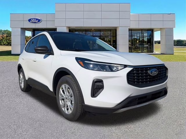 2026 Oxford White Ford Escape Active FWD SUV