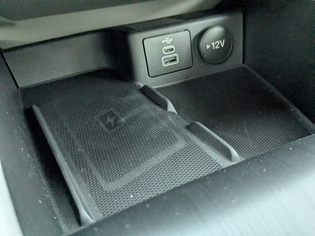 2026 Oxford White Ford Escape Active FWD SUV