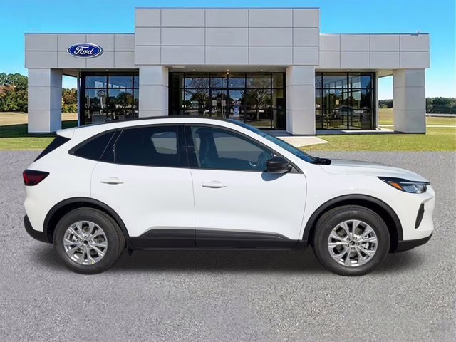 2026 Oxford White Ford Escape Active FWD SUV