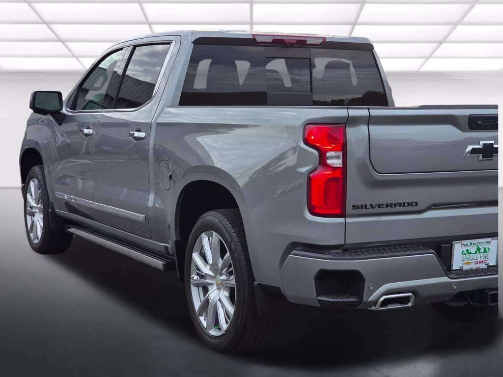 2026 Sterling Gray Metallic Chevrolet Silverado 1500 High Country 4X4 Truck